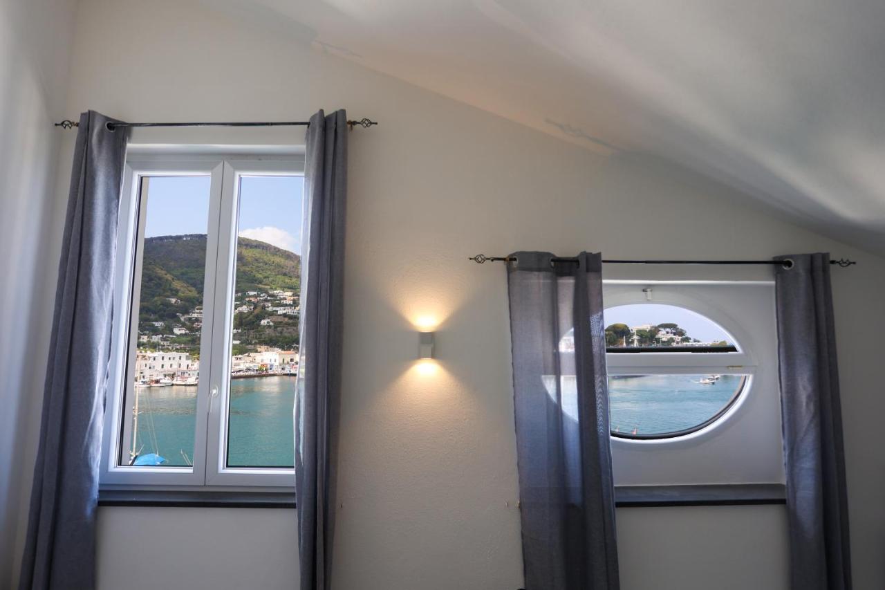 Appartamento Panoramico La Rosa Dei Venti-Libeccio Ischia Dış mekan fotoğraf